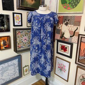 80s Vintage Blue and White Hawaiian Floral Scoop Neck Tulip Sleeve MuuMuu XL